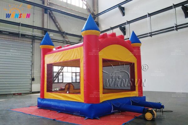Durable rental-grade inflatable bounce house for party companies