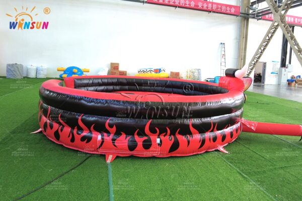 Commercial inflatable mechanical rodeo bull with toro mechanics