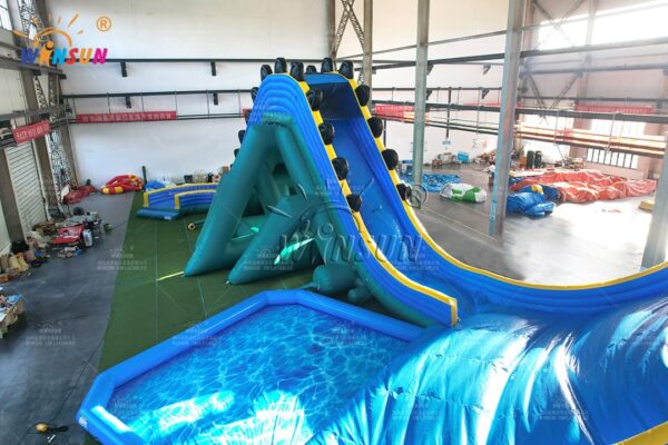 Heavy-duty PVC crocodile water park inflatable manufacturer