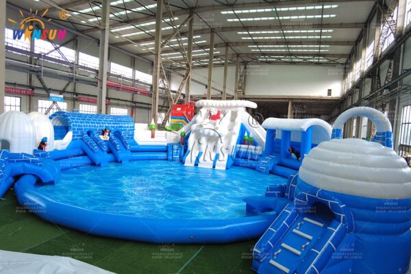 Ice World inflatable polar bear water park for commercial use
