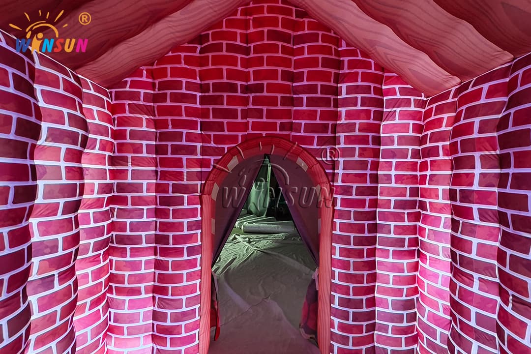 Outdoor Inflatable Christmas House Supplier